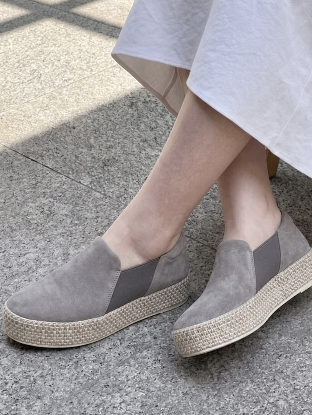 Vince Womens Suede Taupe Slip-On Platform Espadrille Sneakers Sz 7M Neutrals